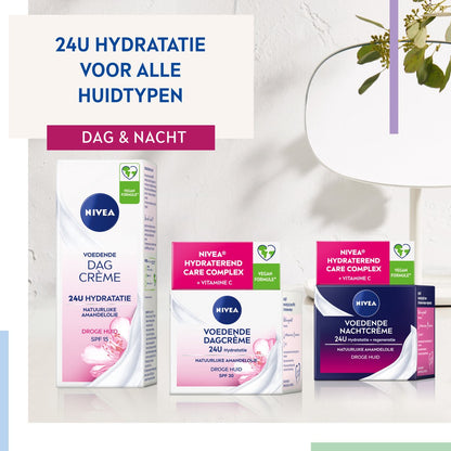 NIVEA Essentials Voedende Nachtcrème - Gevoelige Huid - 50ml