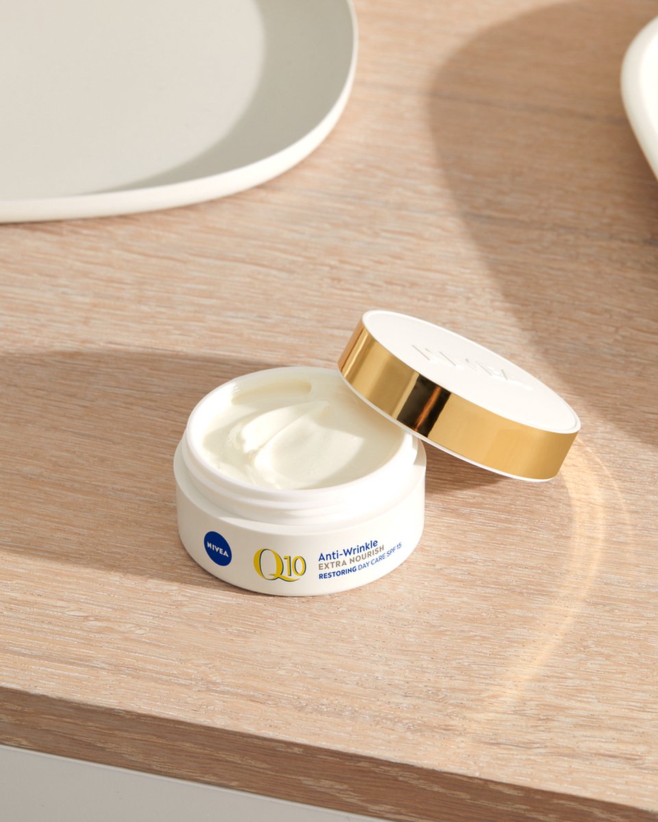 NIVEA Q10 Power Dagcrème Extra Voedend SPF15 - 50ml
